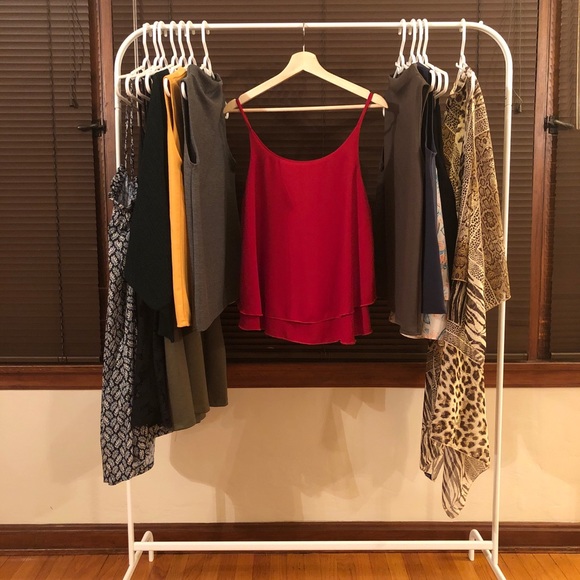 SHOP THE LOOK! NWOT beautiful boutique top - Picture 3 of 5